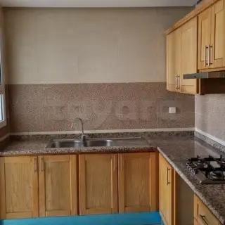Appartement S+2 de 85 m² au 3e étage avec ascenseur et parking au Bardo 2 — photo 3