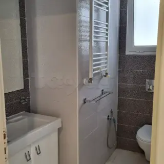 Appartement S+2 de 85 m² au 3e étage avec ascenseur et parking au Bardo 2 — photo 5