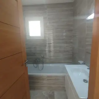 Appartement S+3 haut standing de 166 m² avec terrasse, 6e étage, El Menzah 9C — photo 5