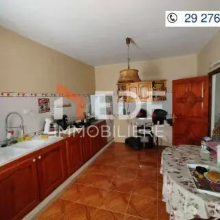 Maison en duplex de deux S+2 avec garage, idéale pour deux familles — photo 4