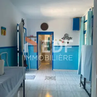 Maison de style arabesque avec trois chambres et grande terrasse — photo 4