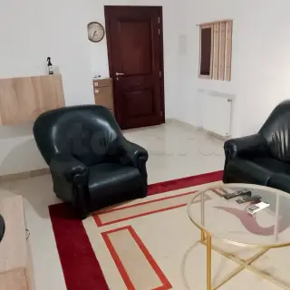 Appartement S+1 en rez-de-chaussée avec balcon et chauffage central