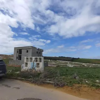 Terrain viabilisé de 338 m² à la Cité Jardins de Tunis