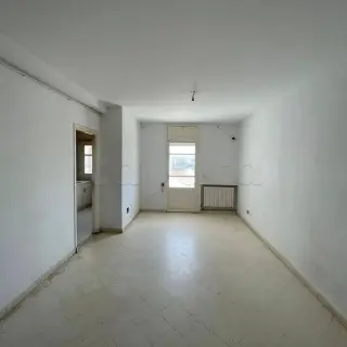 Appartement S+2 de 116 m² au 1er étage, Cité Ennkhilet, Raoued — photo 2