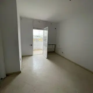 Appartement S+2 de 116 m² au 1er étage, Cité Ennkhilet, Raoued — photo 3