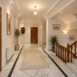 Grande villa avec deux appartements indépendants et jardin