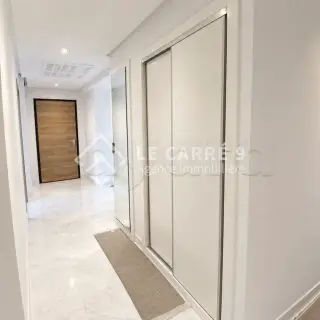 Appartement S+2 avec suite parentale, balcon et parking en sous-sol — photo 3