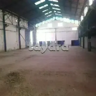 Dépôt de 750 m² avec bureaux à louer à Charguia 1 — photo 2