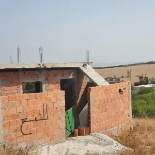 Maison inachevée de 225 m² dont 200 m² couverts à Sidi Hassine — photo 3