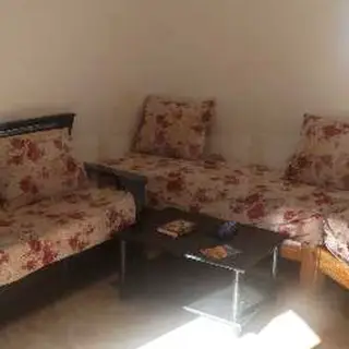 Appartement S+2 meublé au dernier étage à El Mourouj 5