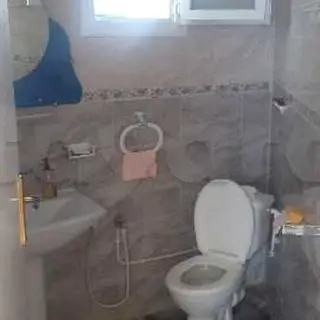 Appartement S+2 meublé au dernier étage à El Mourouj 5 — photo 3