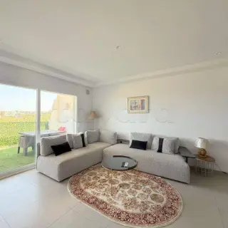 Appartement S+2 au dernier étage avec terrasse vue mer à Madfoun