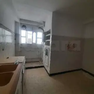 Appartement S+2 au premier étage, à louer ou à vendre — photo 2