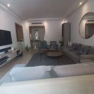 Appartement S+3 en rez-de-chaussée avec piscine aux Jardins de Carthage — photo 3