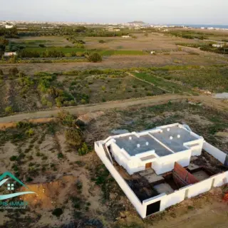 Maison haut standing avec piscine en construction à Kélibia — photo 2