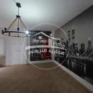 Appartement S+3 rénové de 118 m² au 1er étage à Khzema Est — photo 2