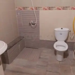 Maison de trois niveaux avec trois appartements au Kram Ouest — photo 2