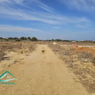 Terrain d'habitation de 269 m² à 1 km de la plage — photo 2