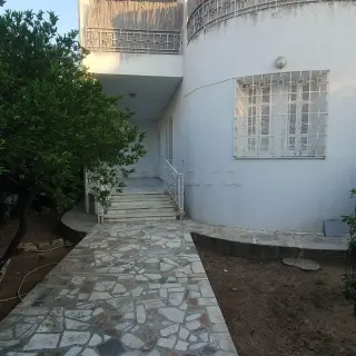 Villa en angle sur 510 m² à fort potentiel de valorisation — photo 2