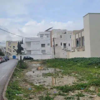 Terrain de 750 m² en cité résidentielle, vente par lots possible — photo 5