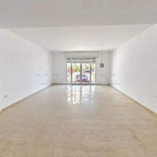 Fonds de commerce tous commerces, local de 65 m² — photo 3
