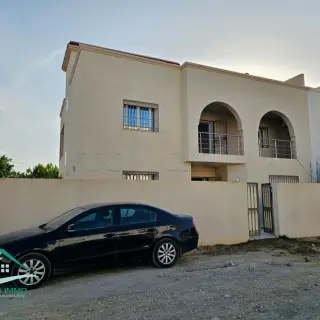 Maison de 260 m² bâtis à 120 mètres de la plage