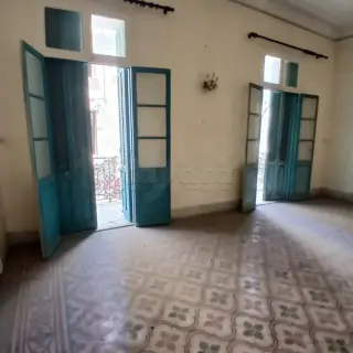 Grand appartement de 6 pièces avec titre foncier individuel, divisible en deux — photo 3