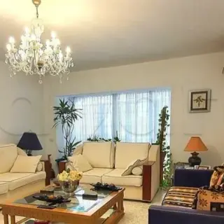 Villa de 550 m² bâtis avec piscine à débordement et jardin, titre individuel — photo 4
