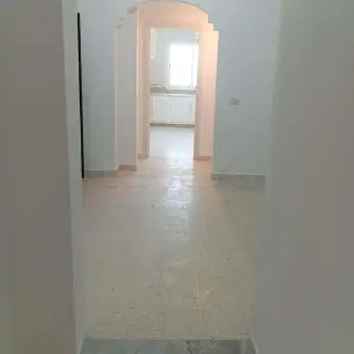 Appartement S+2 de 76 m² avec terrasse au premier étage à Sahline — photo 4