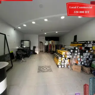 Local commercial de 90 m² avec terrasse sur un axe principal — photo 4