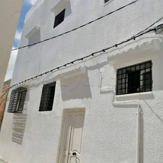 Maison d'angle avec deux studios indépendants à Bab Saadoun — photo 4
