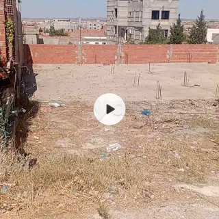 Terreni di 300 m² in vendita a Mhamdia