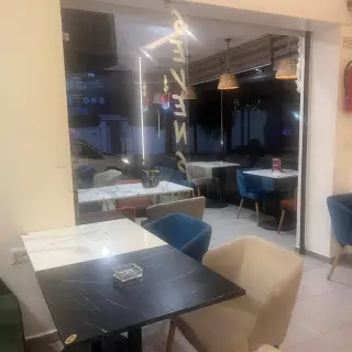 Fonds de commerce de cafétéria de 70 m² avec terrasse, El Menzah 5