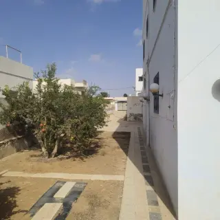 Villa à deux étages indépendants avec garage, puits et alarme — photo 3