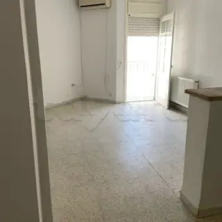 Appartement S+3 de 116 m² au 3e étage avec balcon, Borj Louzir