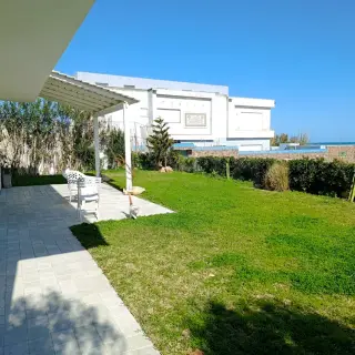 Villa meublée de plain-pied face à la mer à El Haouaria — photo 2