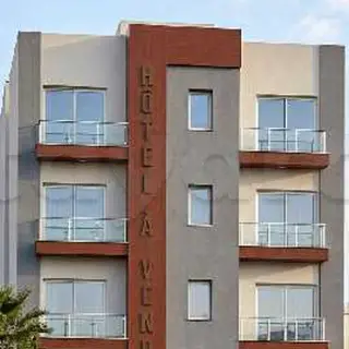Hôtel 3 étoiles de 49 places à Tunis, travaux achevés à 85 %
