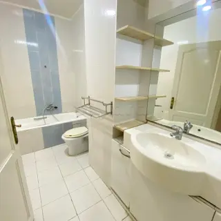 Appartement S+2 au premier étage en résidence sécurisée à Boumhel — photo 4