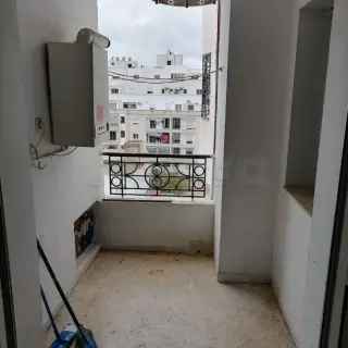 Appartement S+1 au 5e étage avec vue panoramique et balcon, Borj Louzir — photo 5