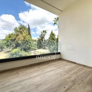 Appartement S+2 neuf de 113 m² à La Soukra, résidence gardée — photo 2