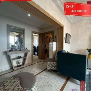 Appartement S+3 de 150 m² à Khezama Est avec parking et ascenseur — photo 5