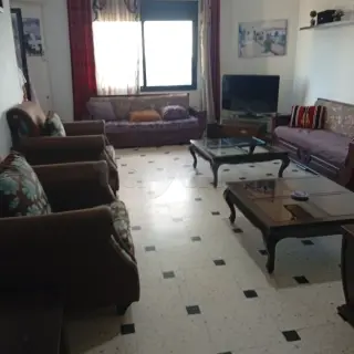 Appartement S+3 en très bon état avec balcon et vue dégagée