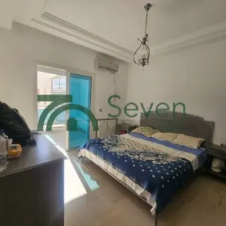 Appartement S+2 au dernier étage d'une résidence gardée avec parking — photo 2