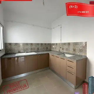 Appartement S+2 lumineux de 92 m² en direct promoteur, Cité Rayhane — photo 3