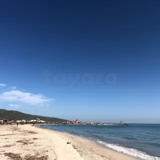 Terrain de 250 m² à 50 m de la plage, proche du port — photo 5
