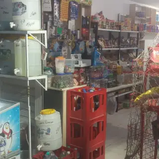Fonds de commerce d'alimentation générale en activité, rue principale — photo 5