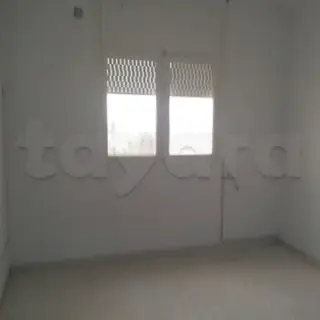 Appartement S+2 avec balcons et ascenseur, route de Gremda à Sfax — photo 4