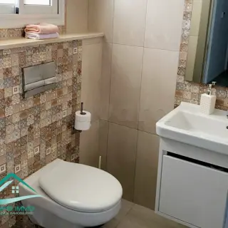 Étage de villa pieds dans l'eau avec terrasse vue mer à Menzel Temime — photo 3
