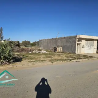 Terrain de 400 m² sur route principale à la cité Tahert, Kélibia — photo 5
