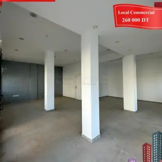 Local commercial de 76 m² avec larges vitrines à Khezama — photo 2
